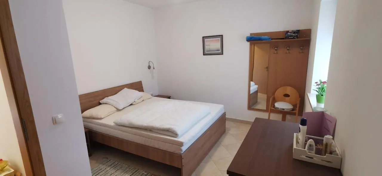 Ema & Marta Apartment