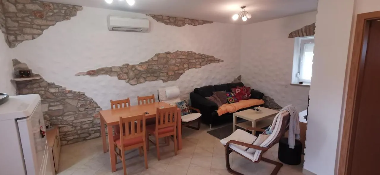 Ema & Marta Apartment 0*, Babici Croatia